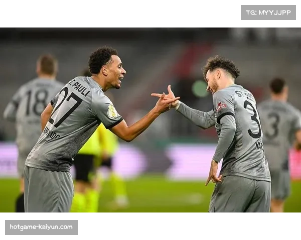 尤文图斯2-1蒙扎，补时阶段定位球防守混乱险酿失球